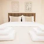 Urban Apartman *